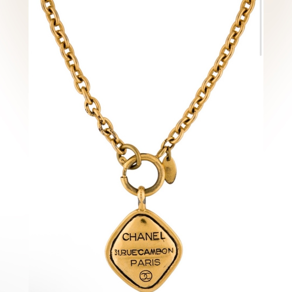 Chanel Vintage ‘31 Rue Cambon Paris Pendant Necklace